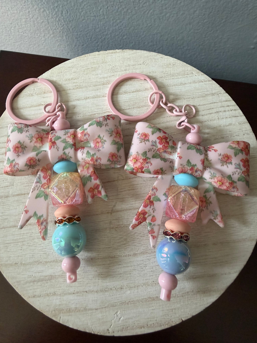 Pink Flower Bow Beaded Keychain