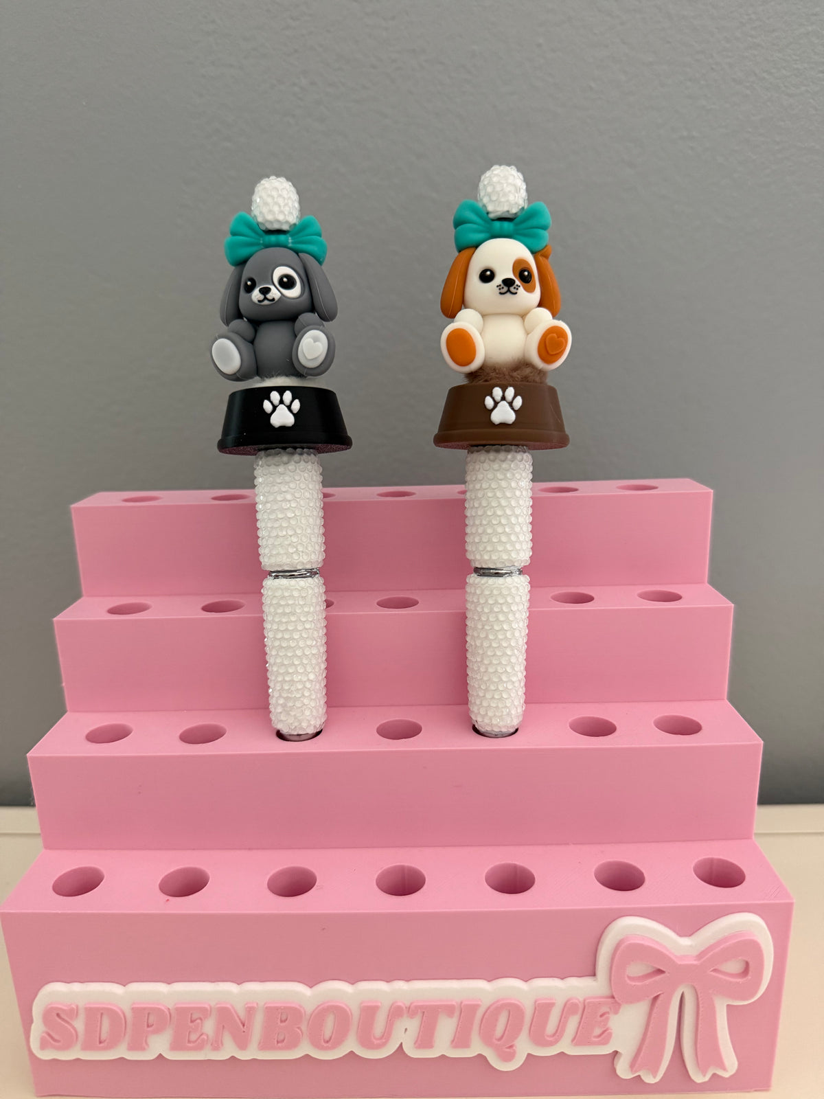 Puppy Sitting in Food Bowl Beaded Pen