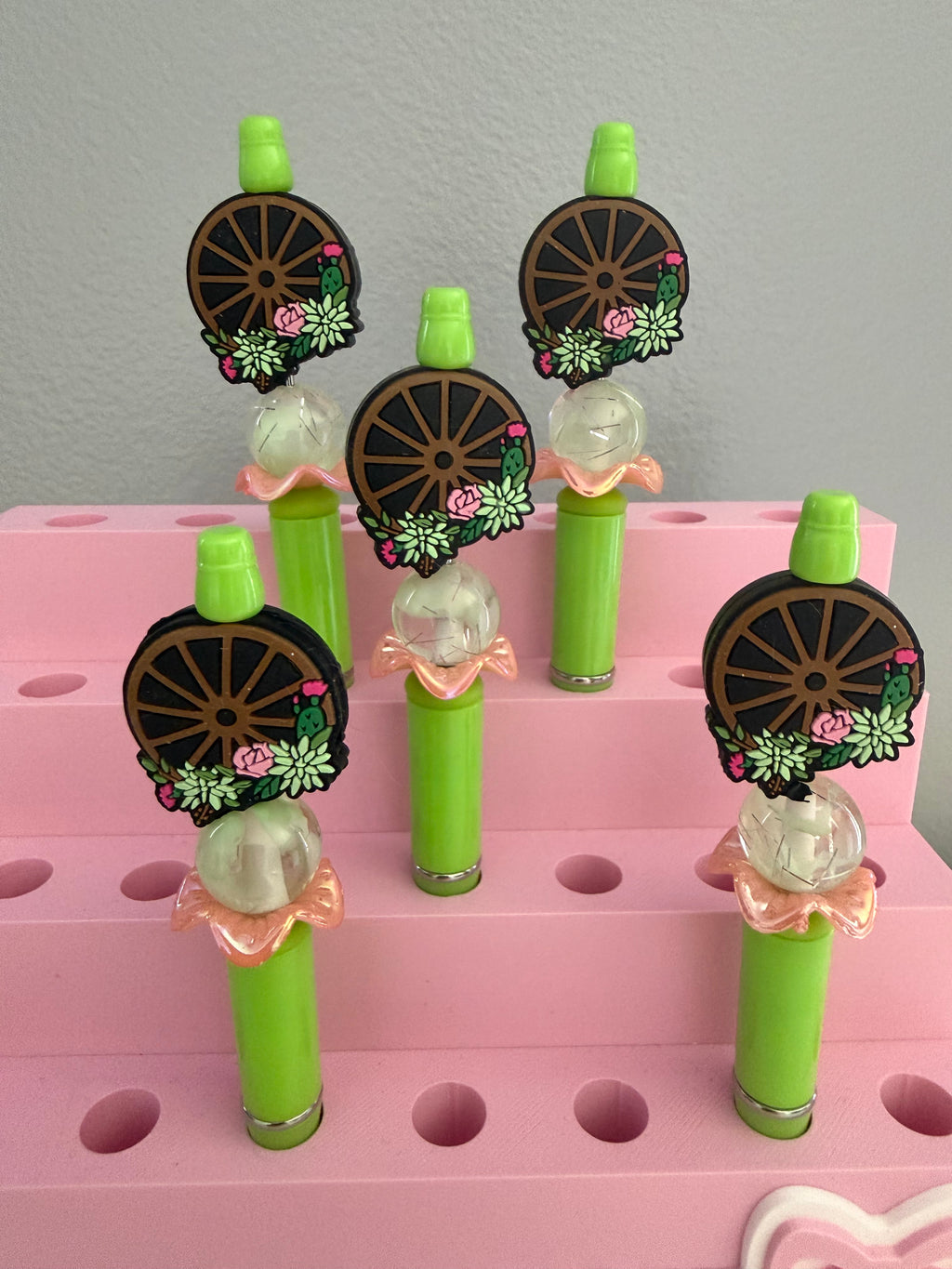 Wagon Wheel Beaded Pen